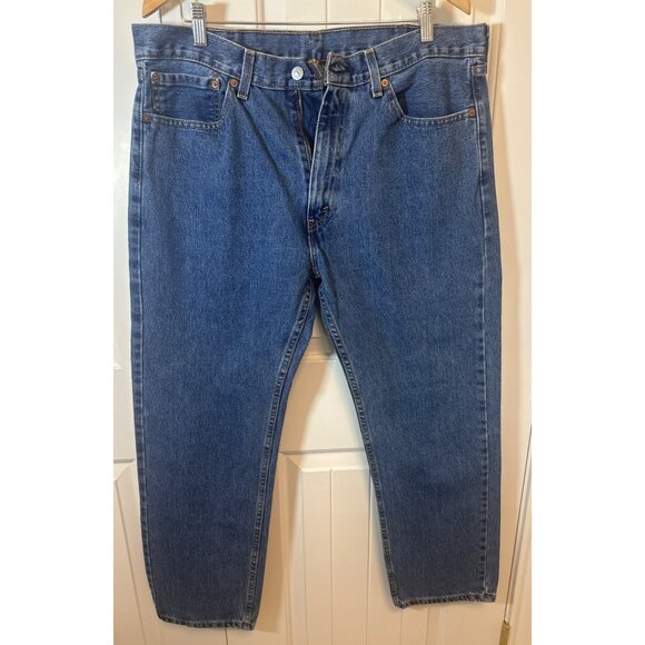 Levis Vintage 505 Regular Fit Mens Jeans W38 L30 Medium Wash Denim Classic Style - Picture 1 of 6